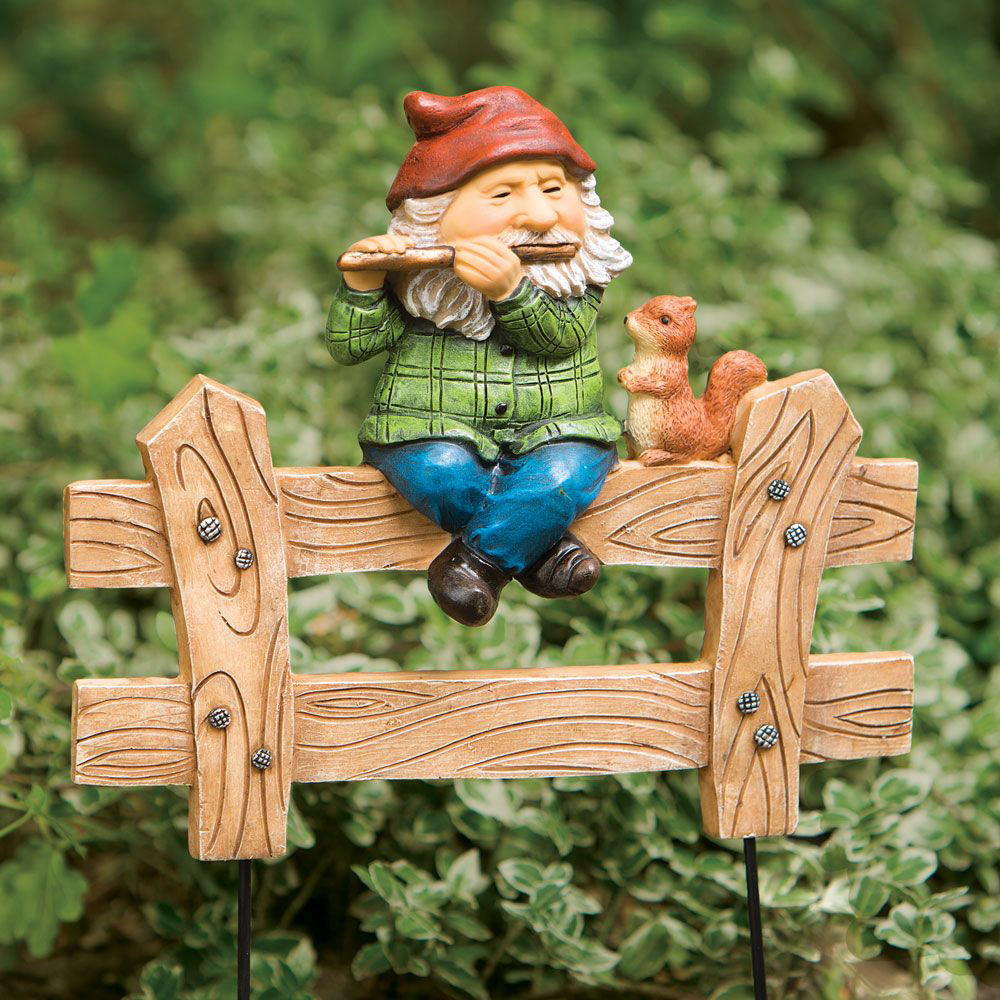 Gnome On Fence